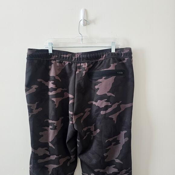 American Eagle Camo Jogger Pants Size XXL - Picture 4 of 7